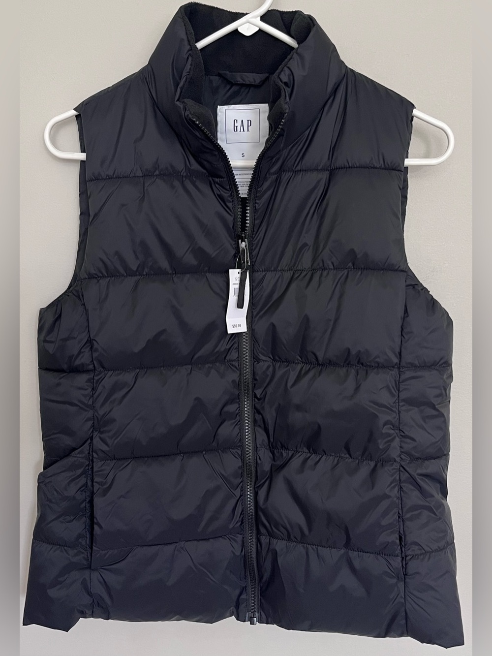 GAP Black Puffer Vest NEW